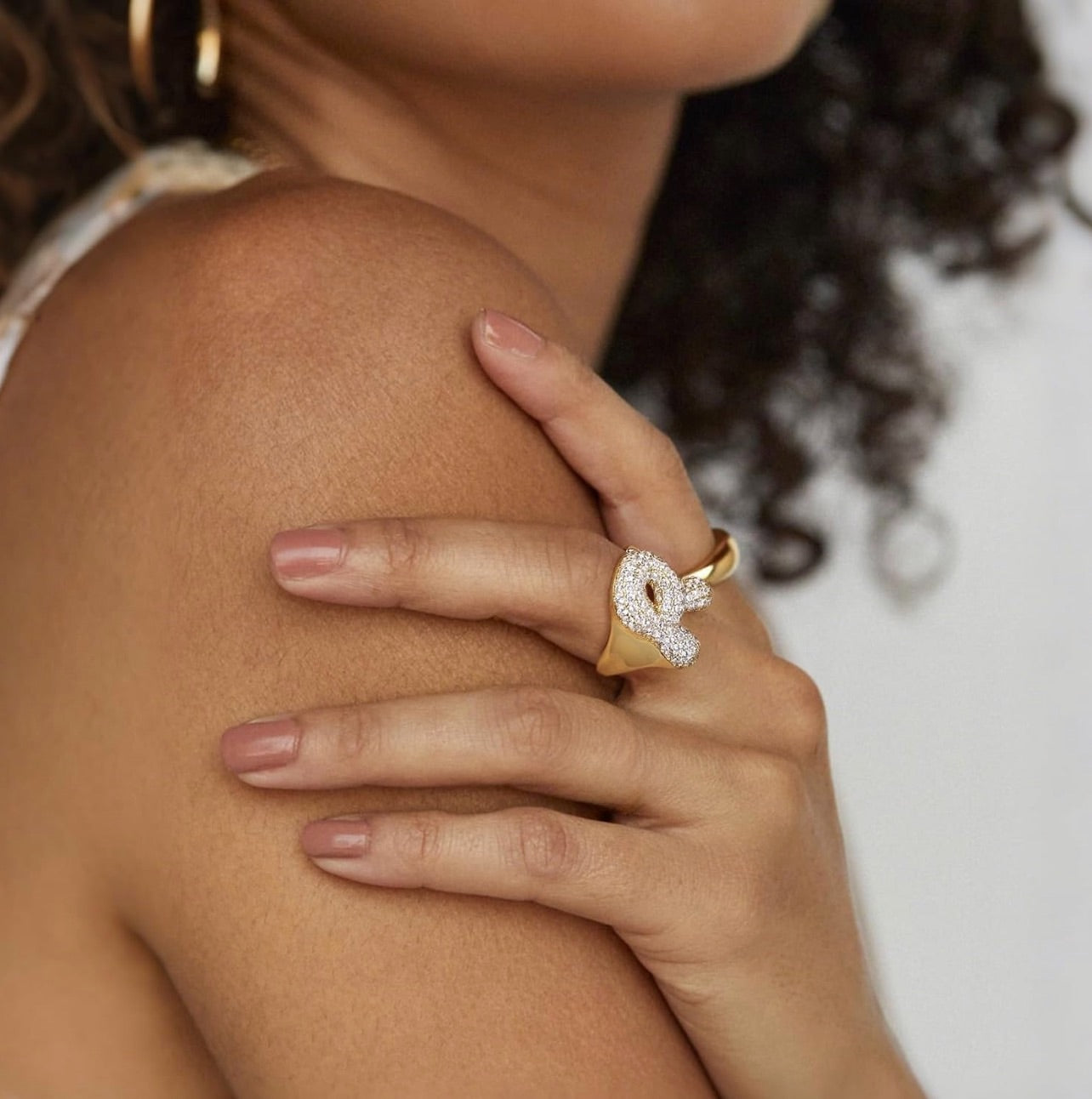 The Signature Bubble Initial Ring