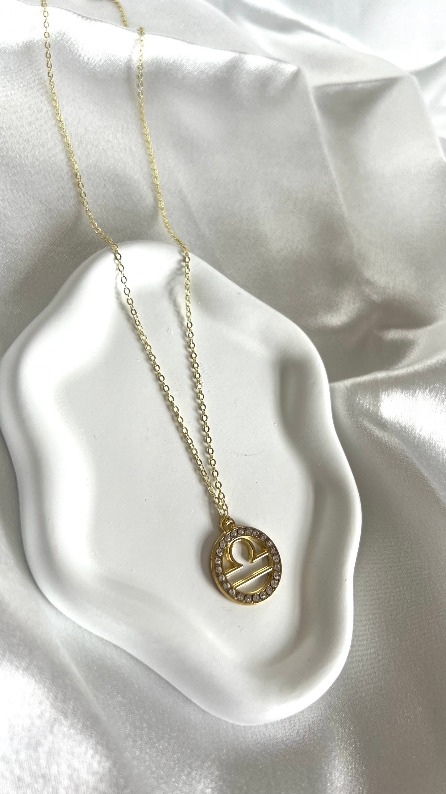 SIGNS by ARELA - Zodiac necklaces